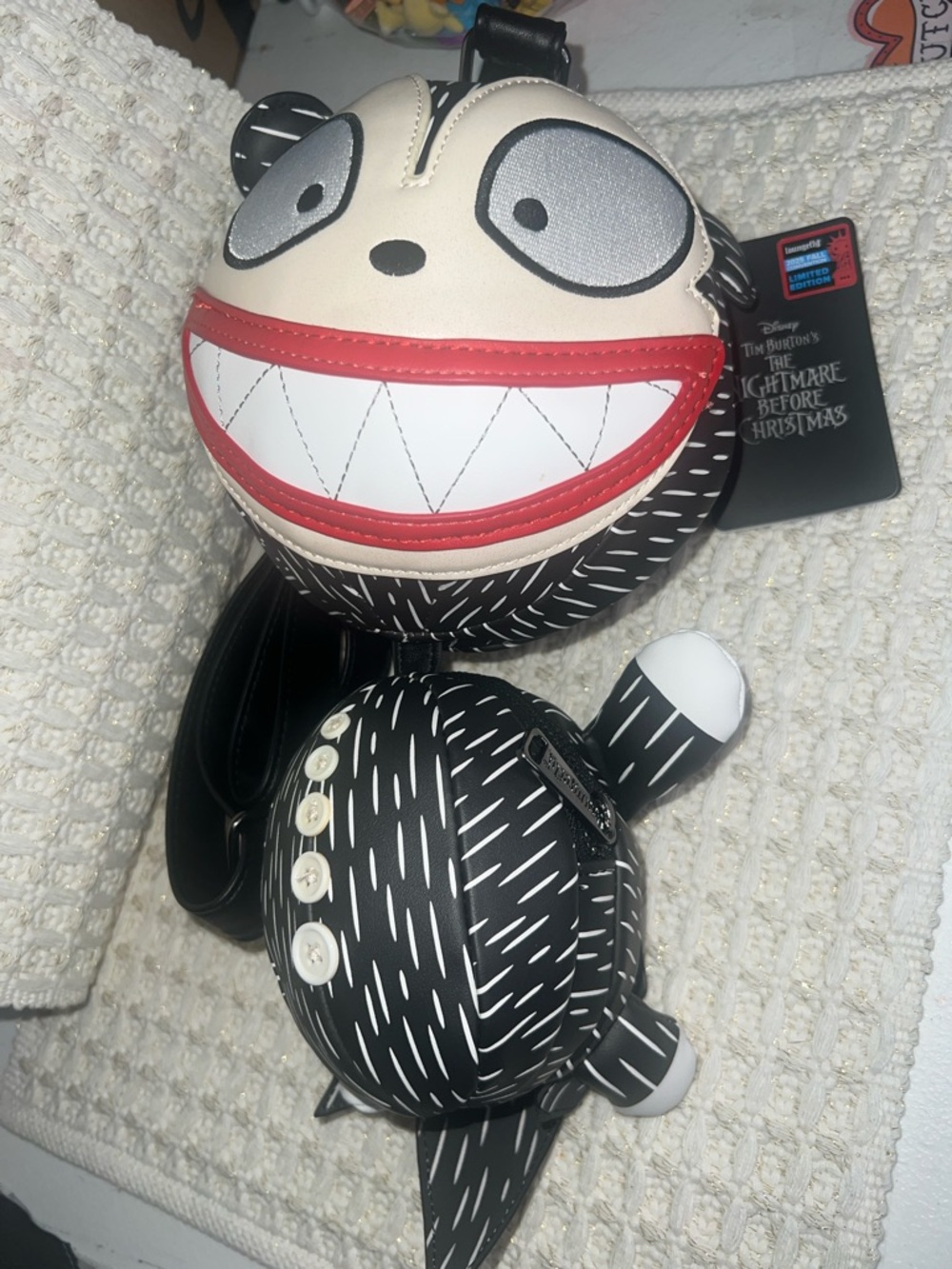 NWT Disney Loungefly Limited Edition Nightmare Before Christmas Teddy Crossbody - Picture 12 of 13